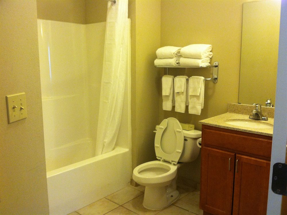 Candlewood Suites Memphis - photo 6