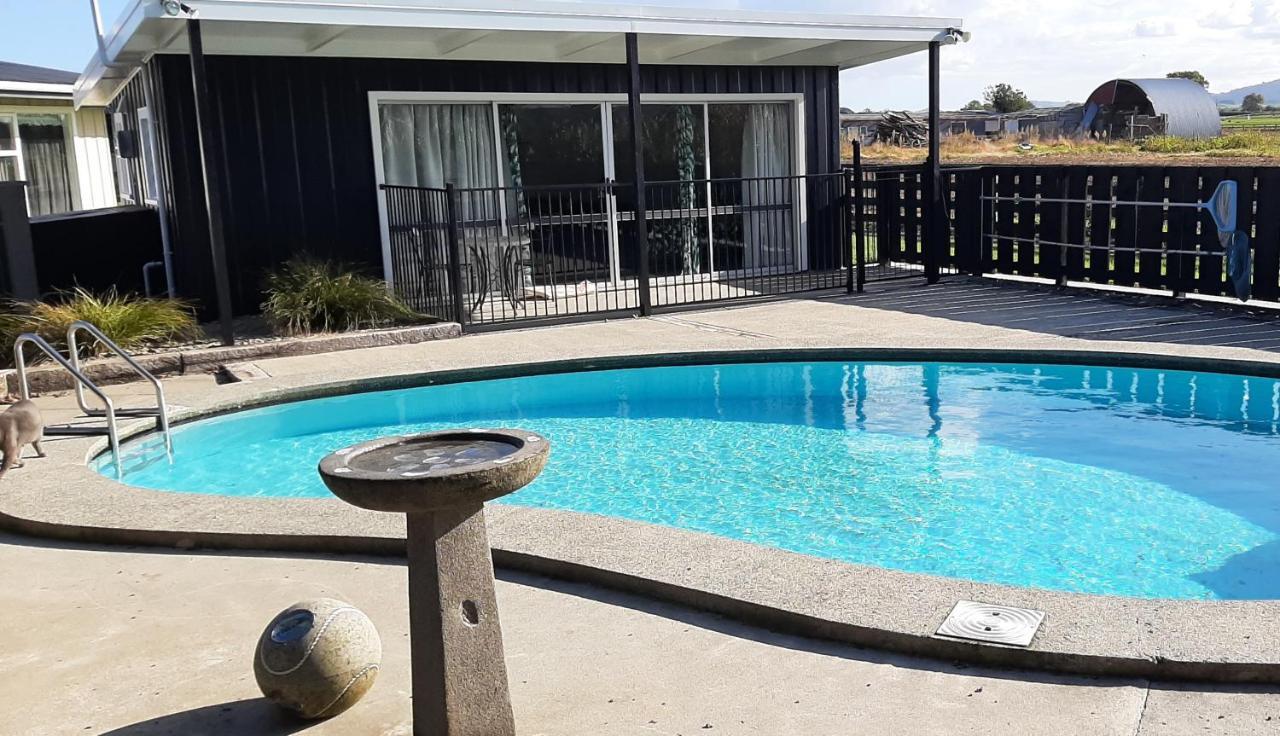 The Poolhouse - carbon neutral hotel in Matamata