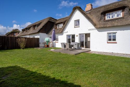 Fischerhaus am Strand Reetdachhaus Friesenhaus in Sankt Peter-Ording, Germany