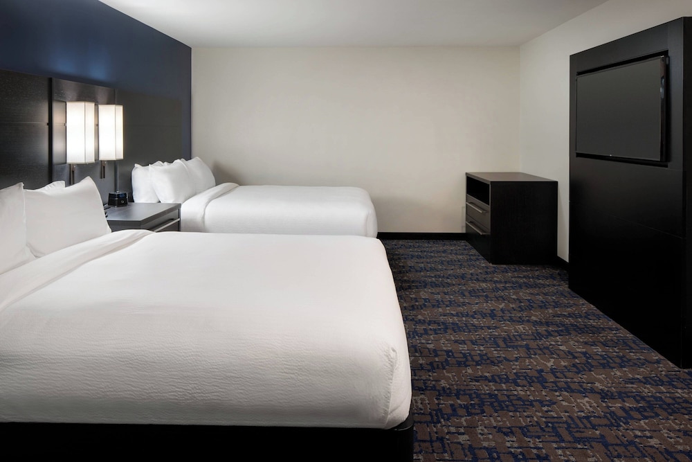 Residence Inn Scottsdale Salt River - photo 16