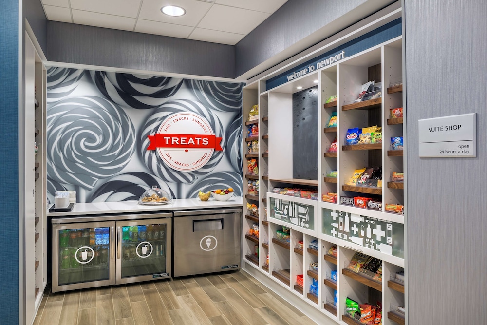 Hampton Inn & Suites Newport Cincinnati - photo 44