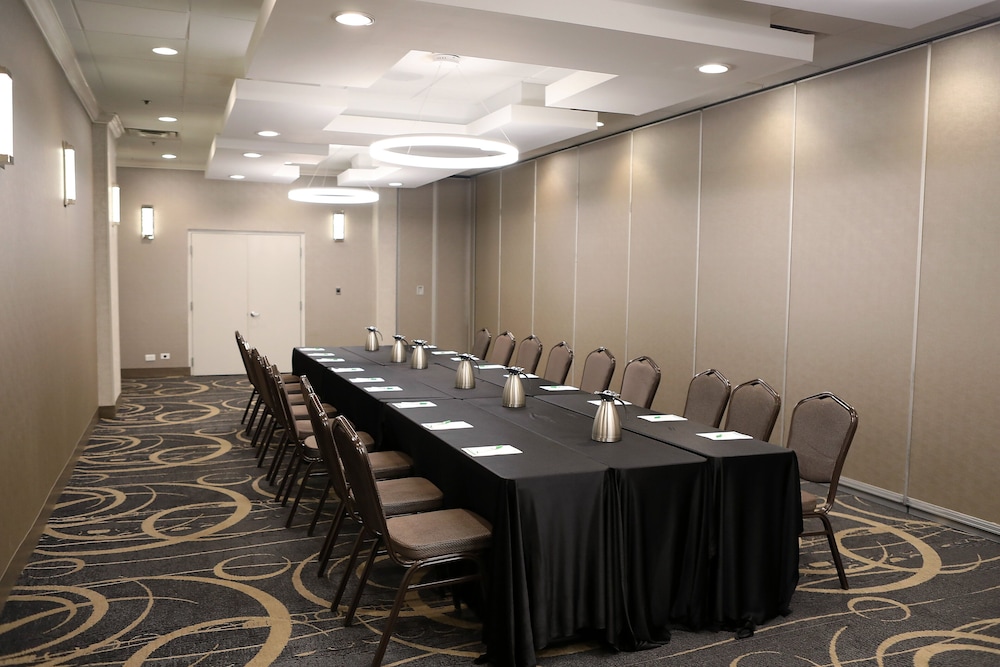 Holiday Inn Chicago O'Hare Area by IHG - photo 69