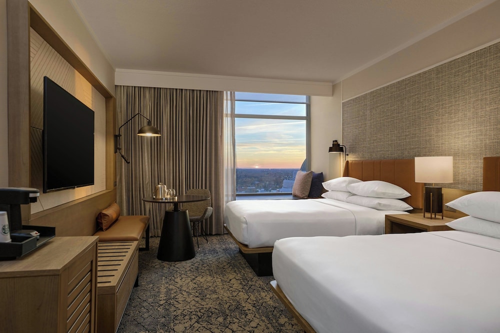 Sheraton Grand Sacramento Hotel - photo 55