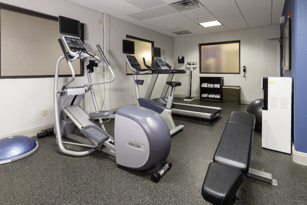 Holiday Inn Express & Suites Jacksonville Airport by IHG - photo 48