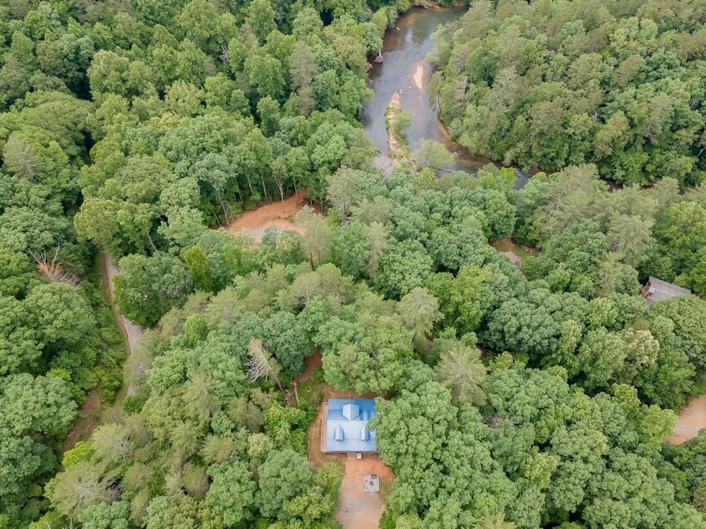 Listen to Chattahoochee RiverSleeps 8Near Helen - photo 17