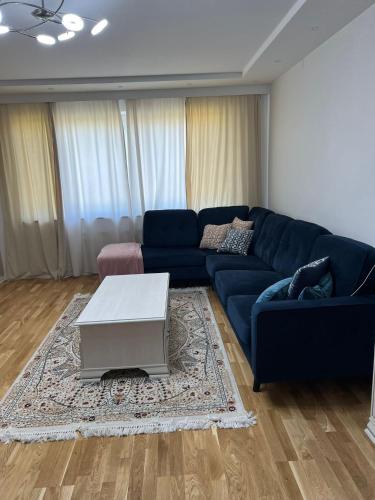 Rum i lyxig lägenhet nära Emporia in Malmoe, Sweden