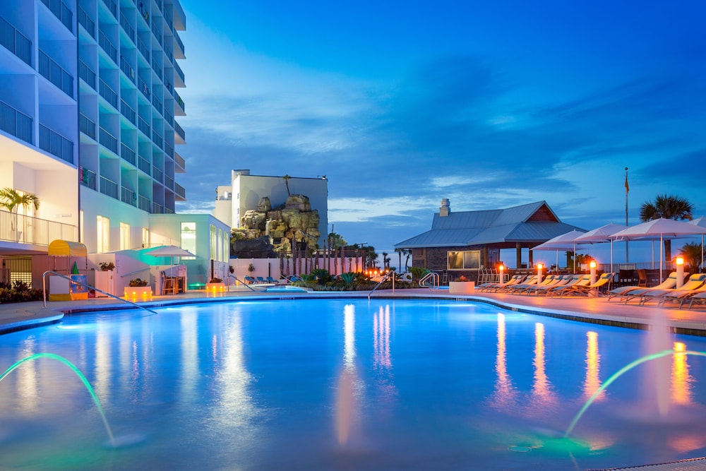 Holiday Inn Express & Suites Panama City Beach Beachfront by IHG - photo 41