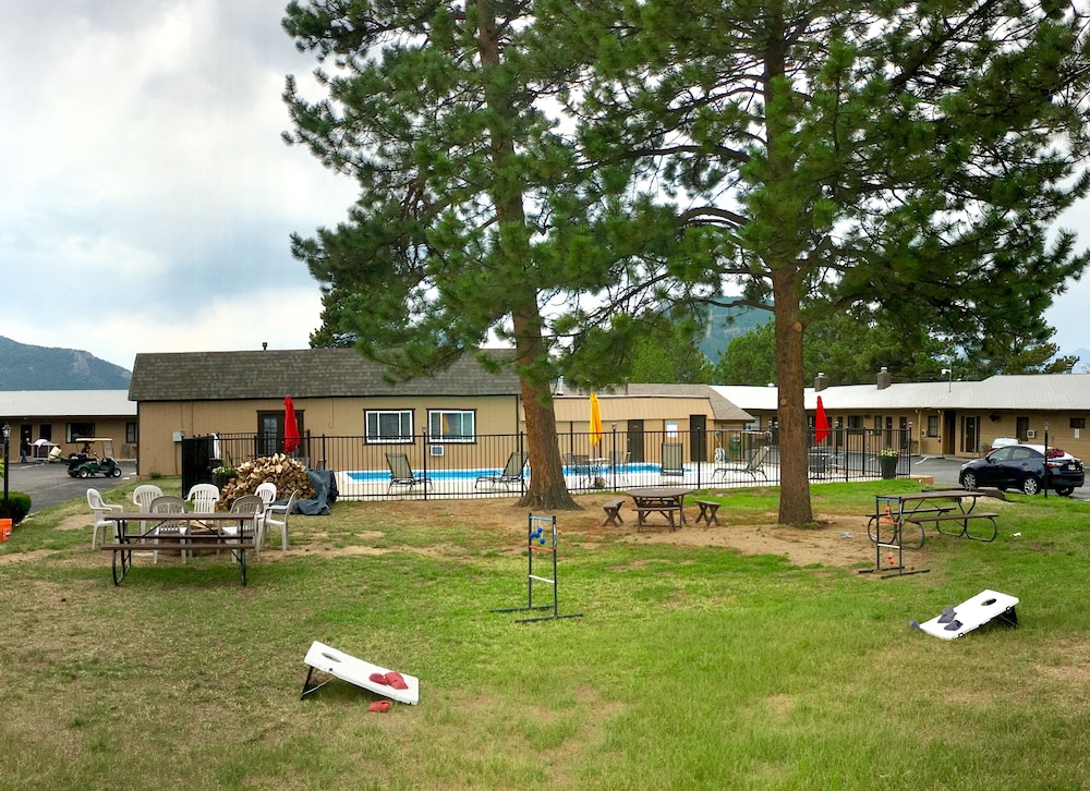 Estes Mountain Inn - photo 101