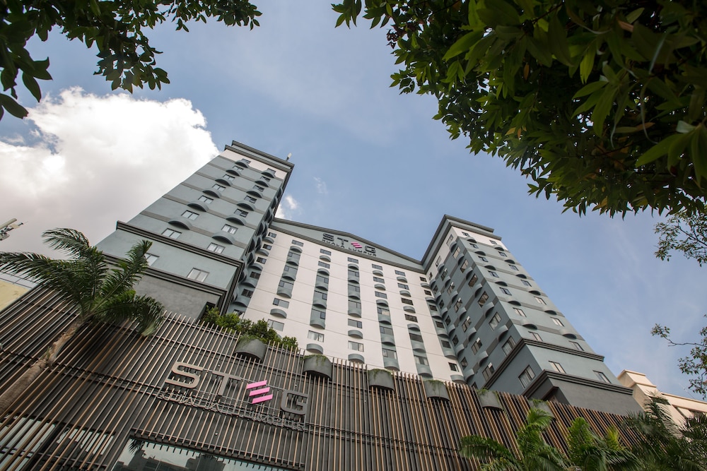 Steg Kuala Lumpur — 4-Star Luxury Hotel in Kuala Lumpur, Malaysia