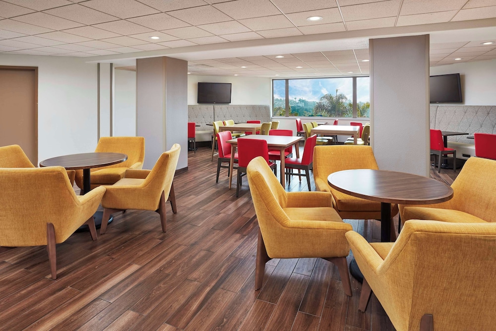 Hilton Garden Inn San Luis Obispo Pismo Beach - photo 28