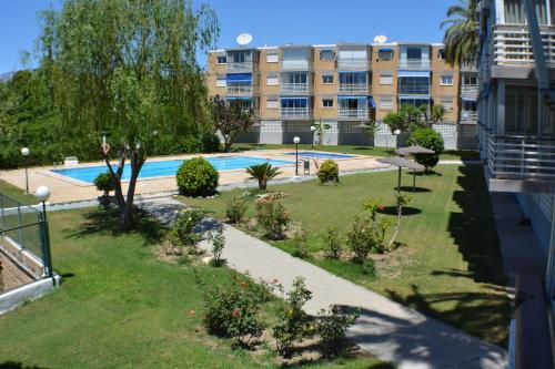 Vila Paradis 21B — 4-Star Luxury Hotel in Villajoyosa, Spain