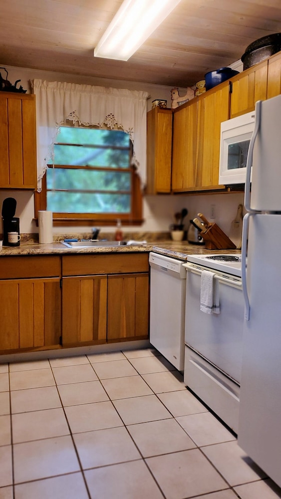 Cozy Creek Cottages - photo 6