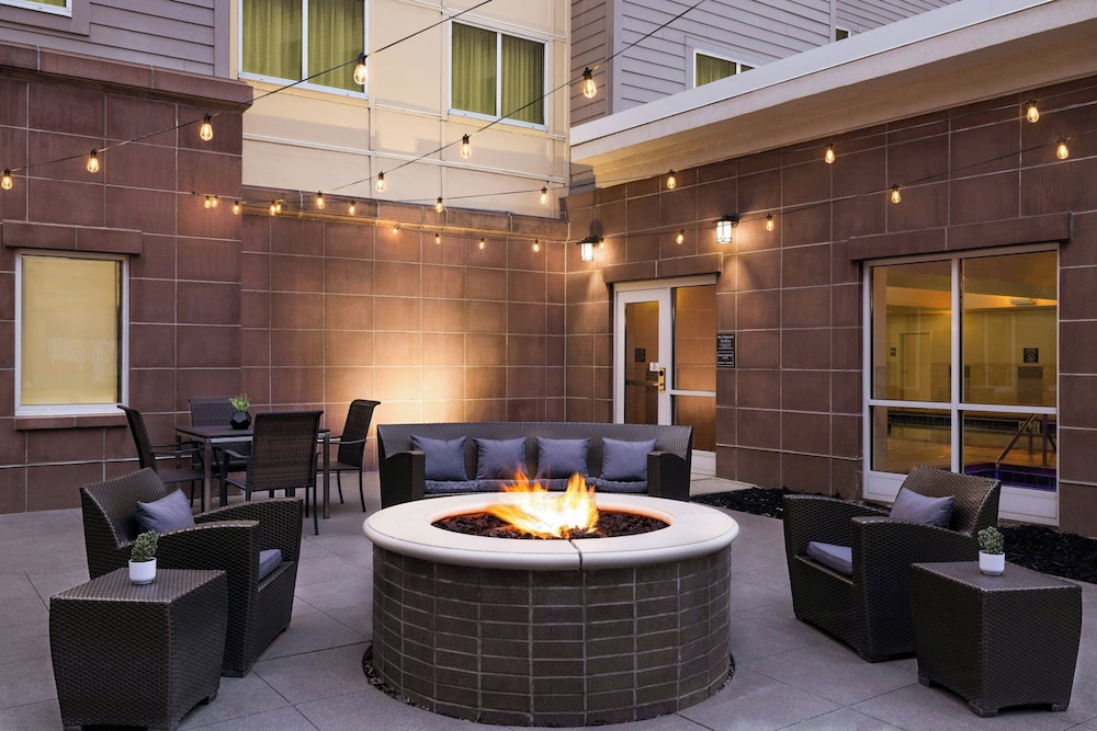 Residence Inn Des Moines Downtown - photo 22