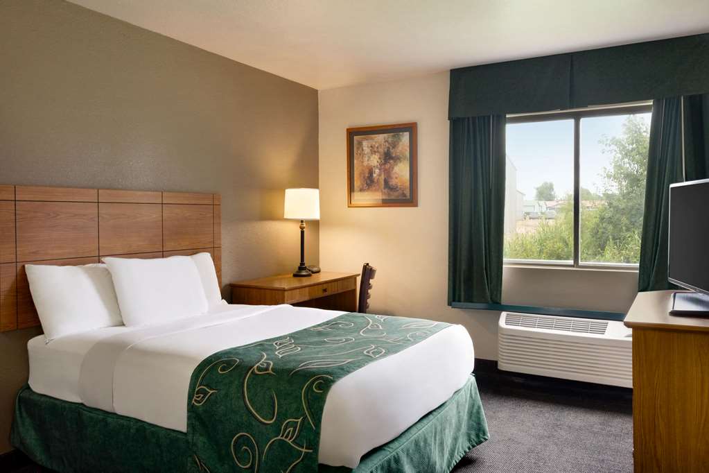Travelodge by Wyndham Dexter - photo 16