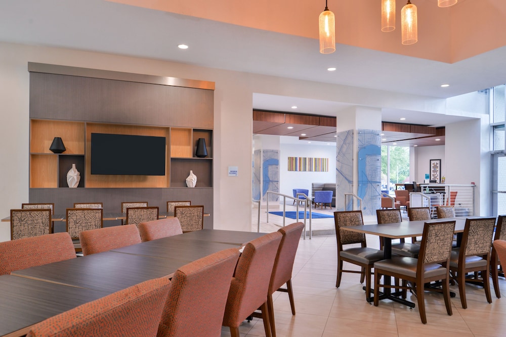Holiday Inn Express New Orleans Arts District by IHG - photo 55