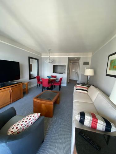 Four Seasons Residences - photo 23