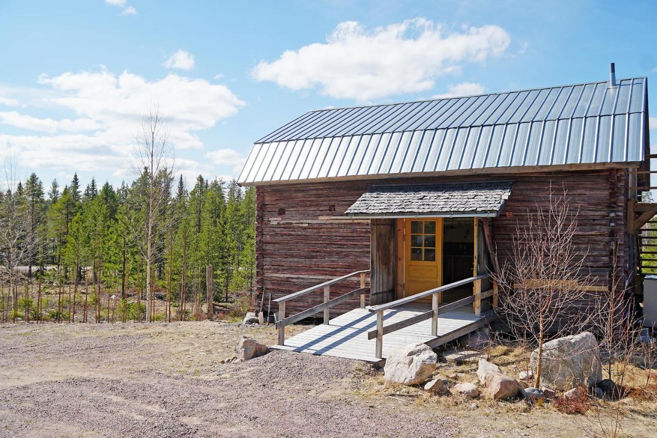 Mittjas Vallen Timber Lodge And Cabins 19003858 — Edsbyn