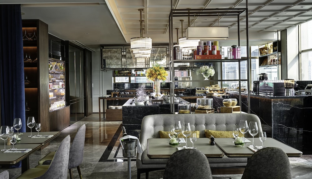 מזון ומשקאות