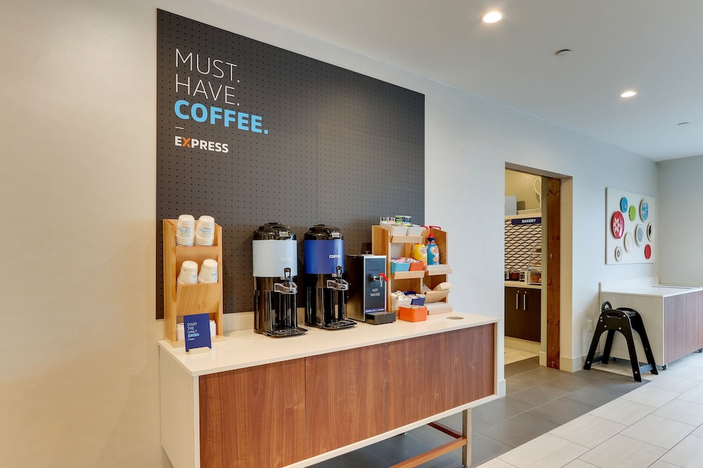 Holiday Inn Express & Suites Saugerties Hudson Valley by IHG - photo 50