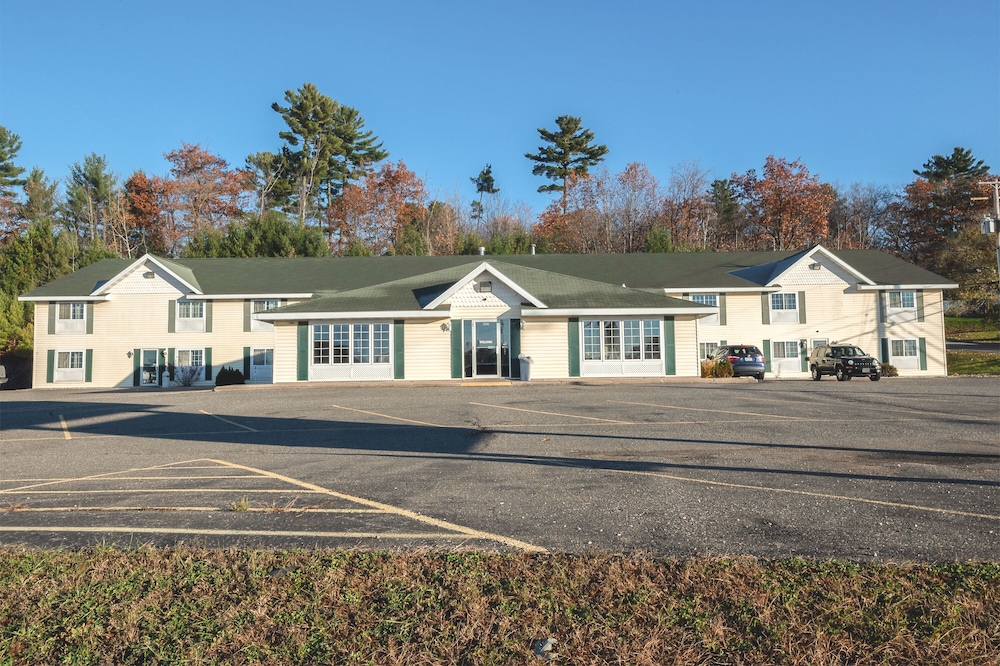 Mountain Host Motor Inn - photo 46