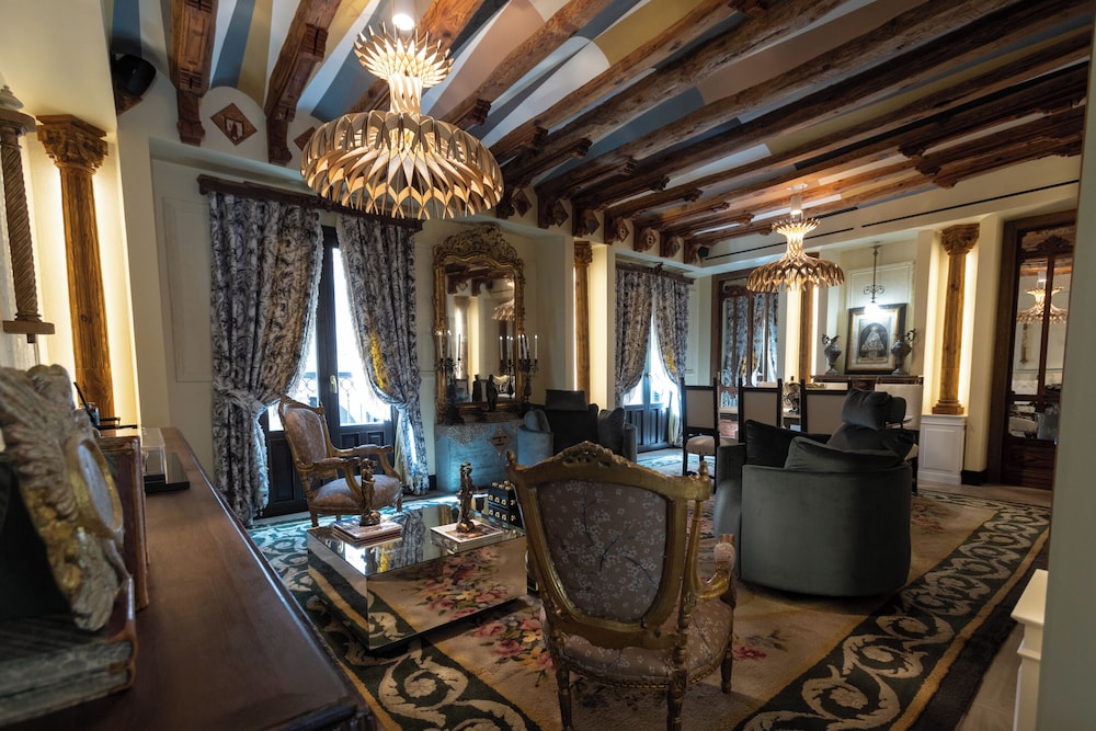 5 Sentidos Suites De Lujo — Tudela
