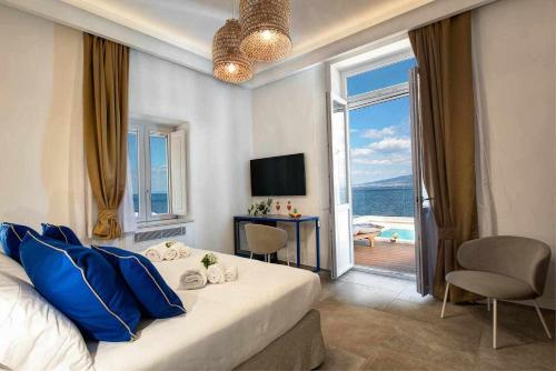 Villa Degli Dei Private Waterfront Villa — 4-Star Luxury Hotel in Vico Equense, Italy