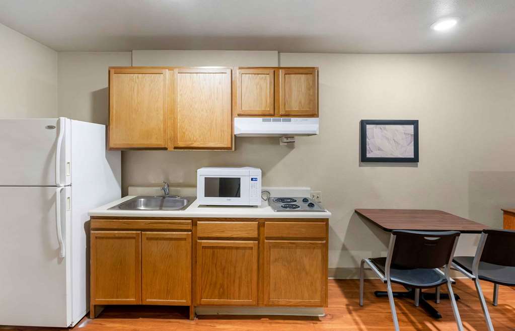 Extended Stay America Select Suites Lubbock South - photo 9