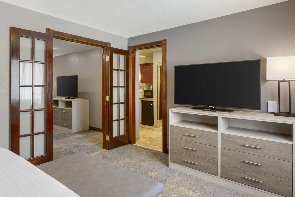 Best Western Plus Weston Inn - photo 11