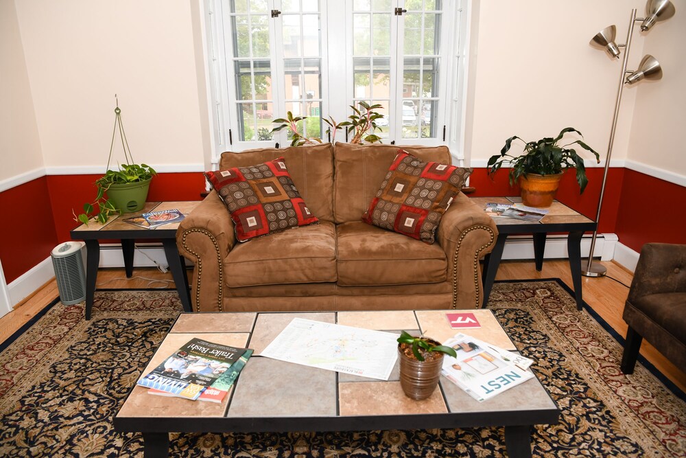 Blacksburg Bed & Breakfast - photo 3