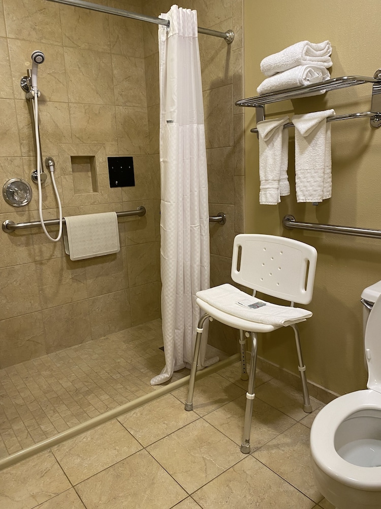 Wingate by Wyndham Mount Vernon - photo 16