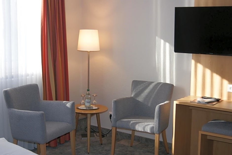 Land gut Hotel Allerhof — Garbsen — photo 5