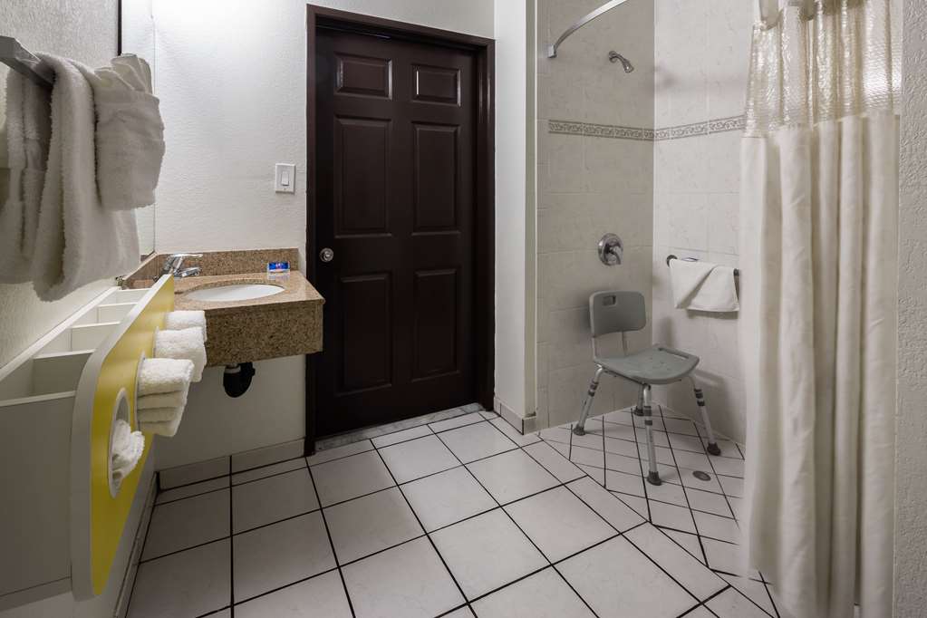 Motel 6 Canoga Park CA - photo 16