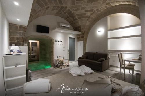 AvVolta nel Salento Room & Relax — 4-Star Luxury Hotel in Torchiarolo, Italy