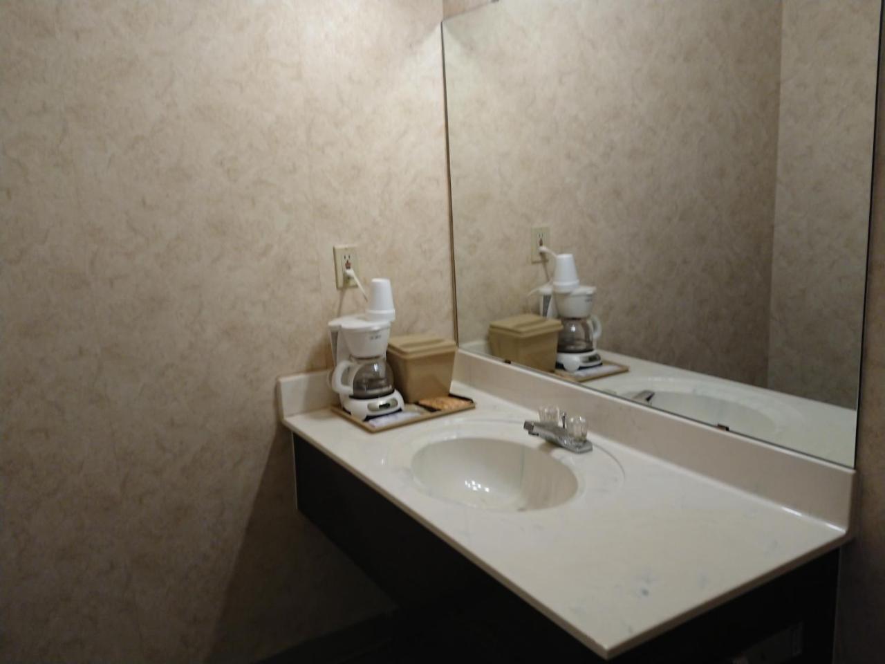 Stone Brook Inn - photo 20