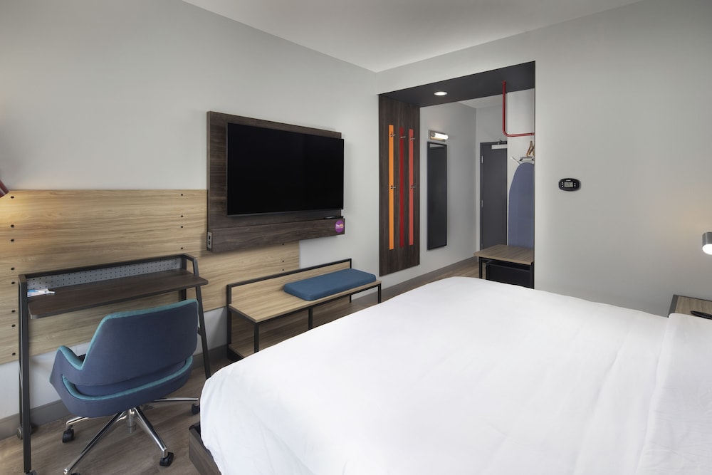 Tru by Hilton Asheville Blue Ridge Parkway - photo 14
