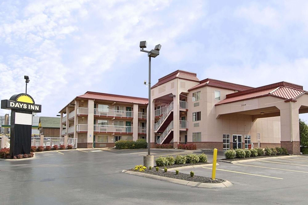 Days Inn by Wyndham Nashville Airport - featured photo
