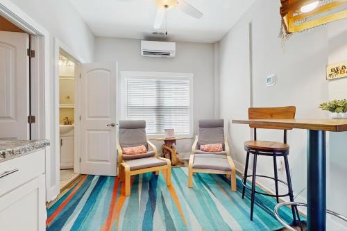 Oai36 Sea N Red Lower in Oak Island, United States