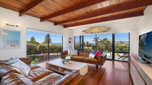 Mystic Waves Wifi Pet Friendly Accom Holidays in Wamberal, Australia