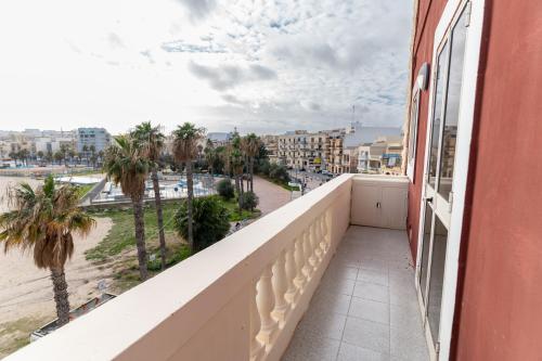 Luxurious Beach Apartment — 4-Star Luxury Hotel in Birzebbuga, Malta