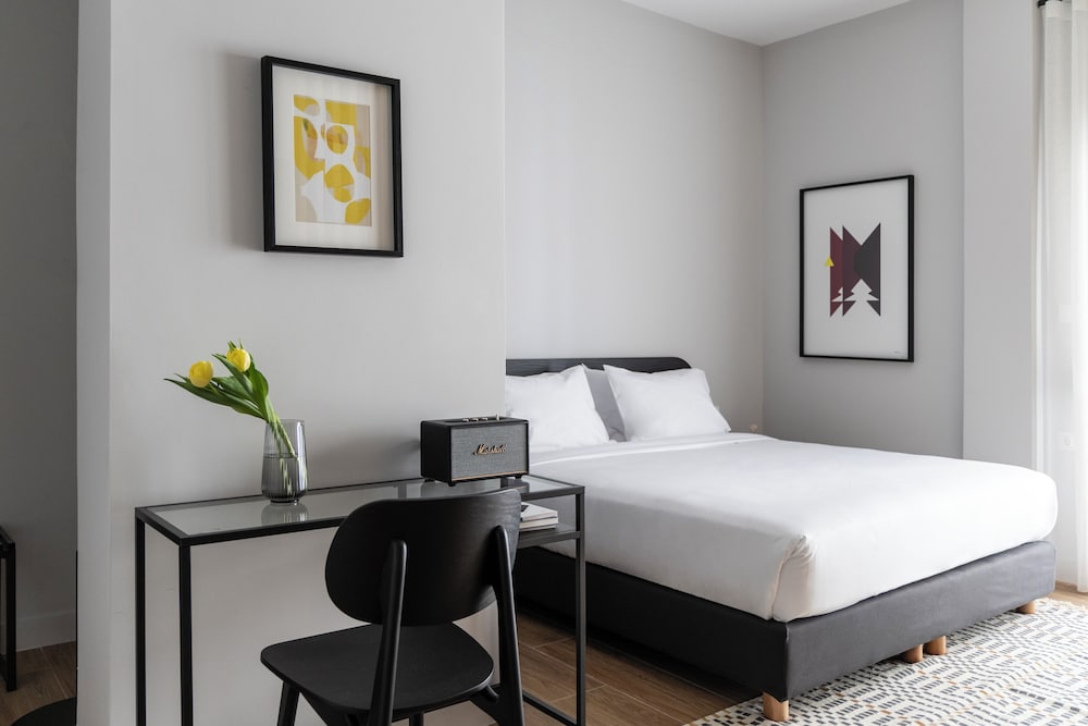 Elliot Petralona Athens — 4-Star Luxury Hotel in Athens, Greece