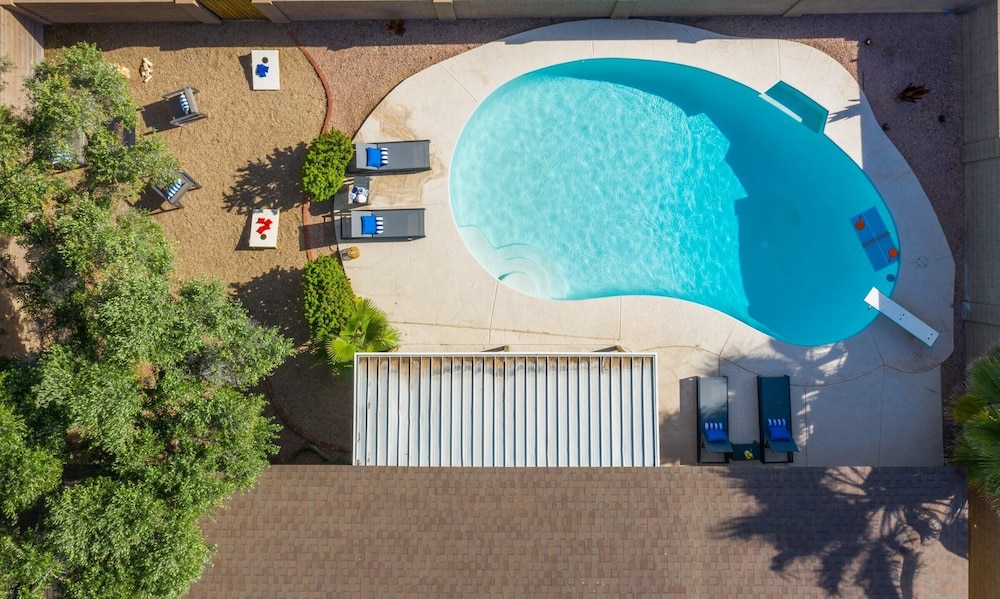 West Ridge by Avantstay Pool Fire Pit Al Fresco Dining 7 Mins to Downtown - photo 21