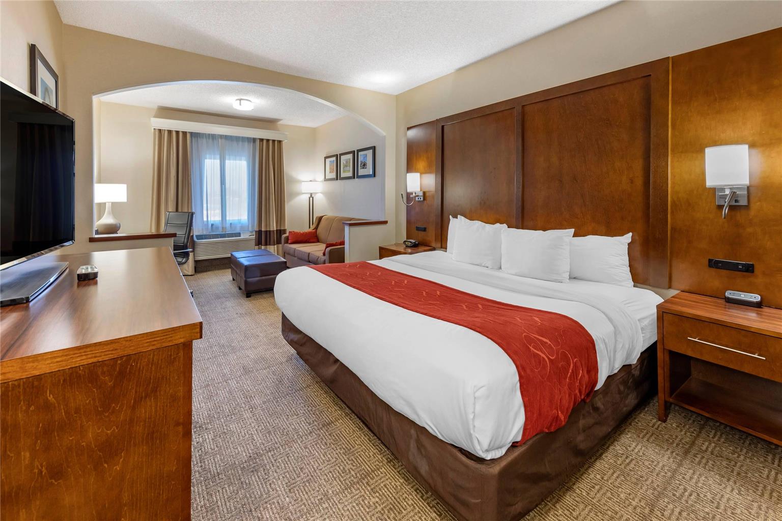 Comfort Suites Near Six Flags Magic Mountain - photo 9