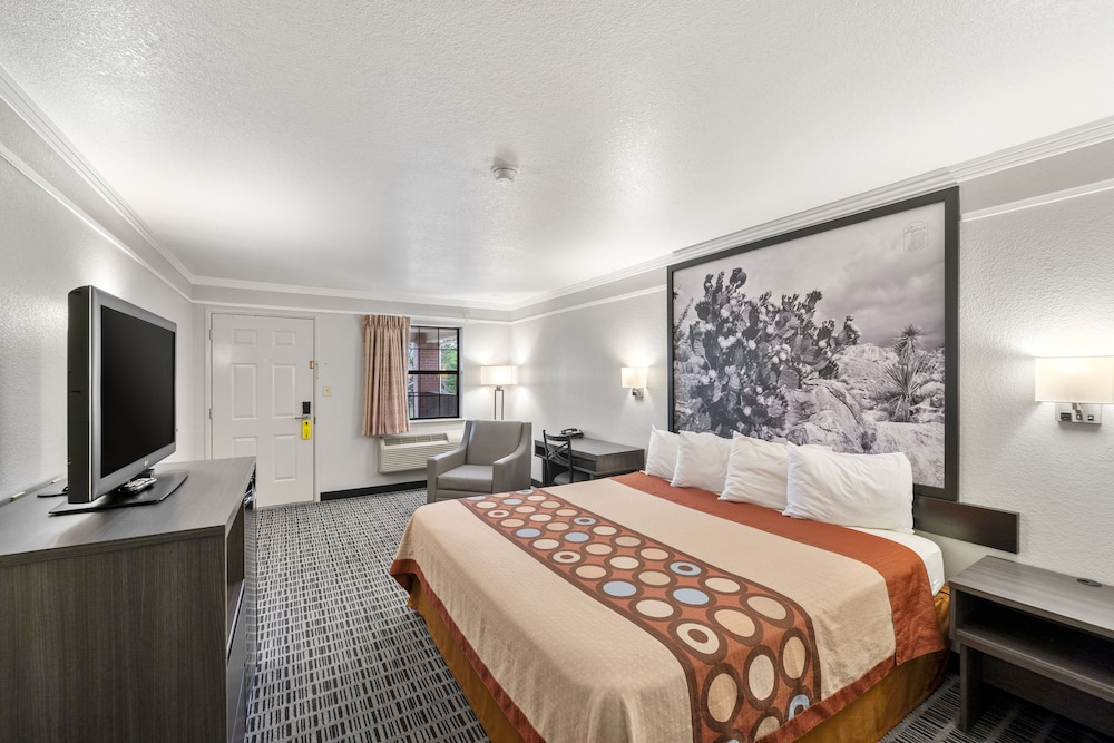 Super 8 by Wyndham Mount Vernon - photo 12