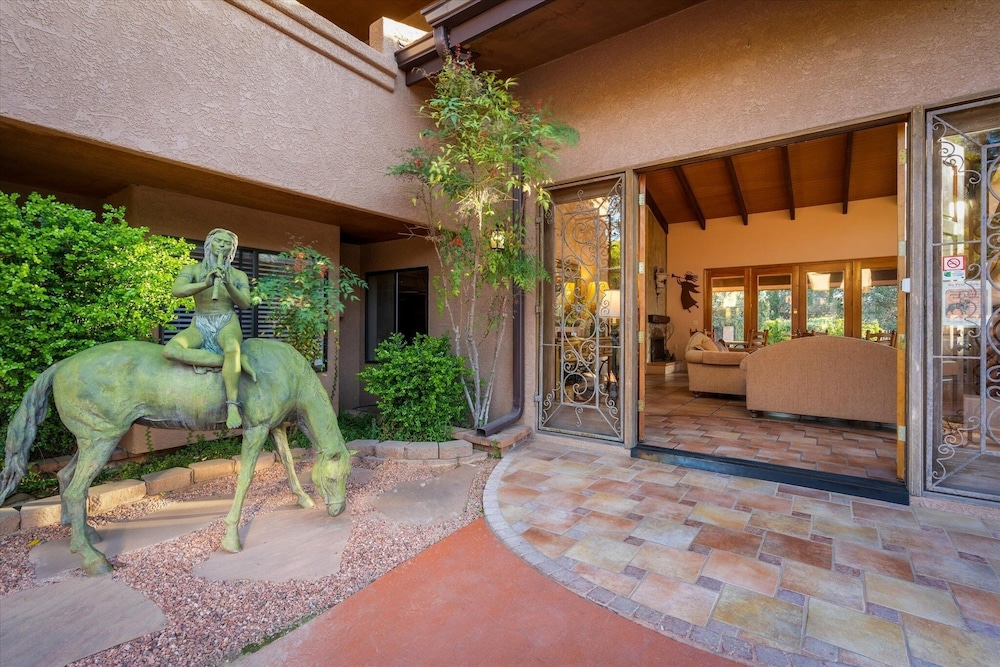 Adobe Village Southwest 1 Bedroom Apart Hotel by RedAwning - photo 20