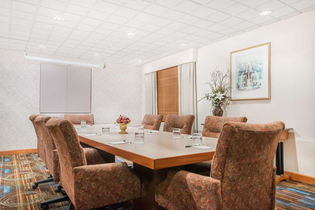 Wingate by Wyndham Lima Downtown - photo 38