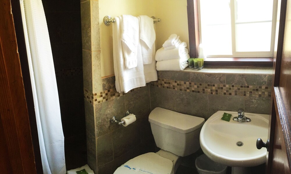 Sessions Retreat & Hotel - photo 17