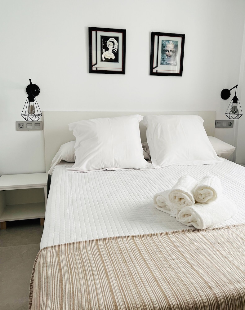Hostel Las Palmas I 10941396 — Carboneras