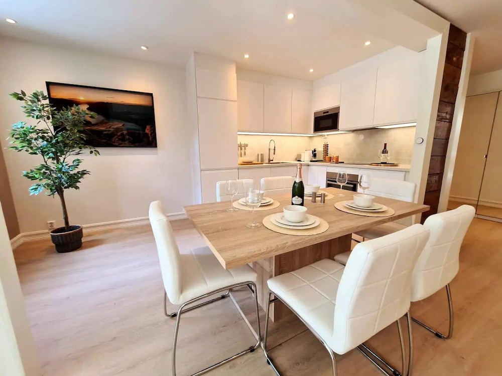 Bright And Modern Apartment Near Center 85 M2 Fully Equipped Free Parking — 4-Star Luxury Hotel in Stavanger, Norway