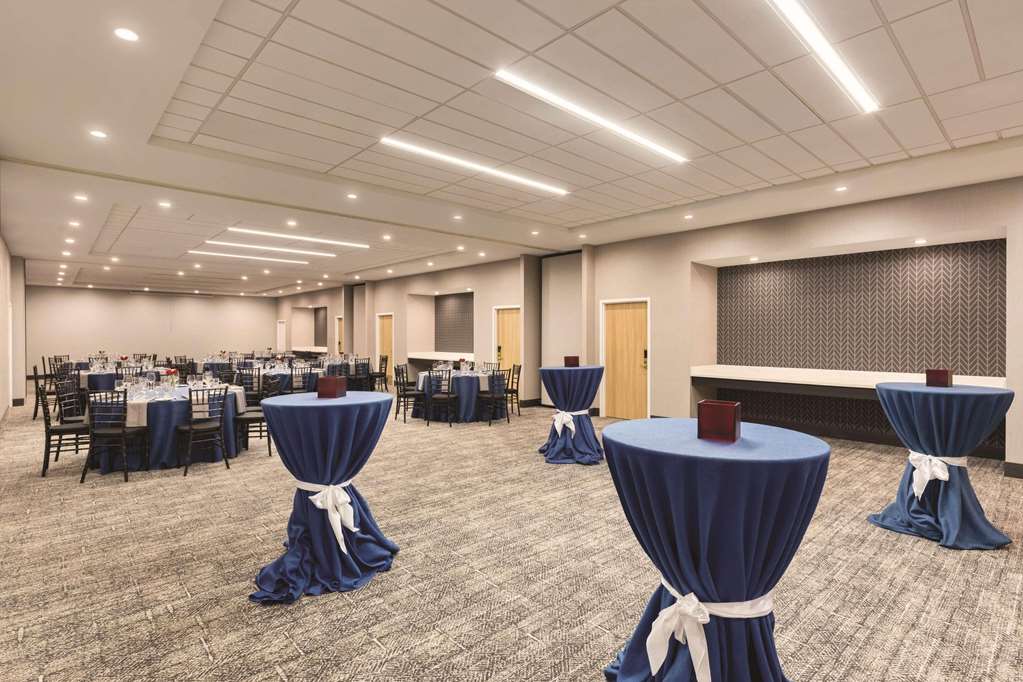 Radisson Hotel Seattle Airport - photo 13