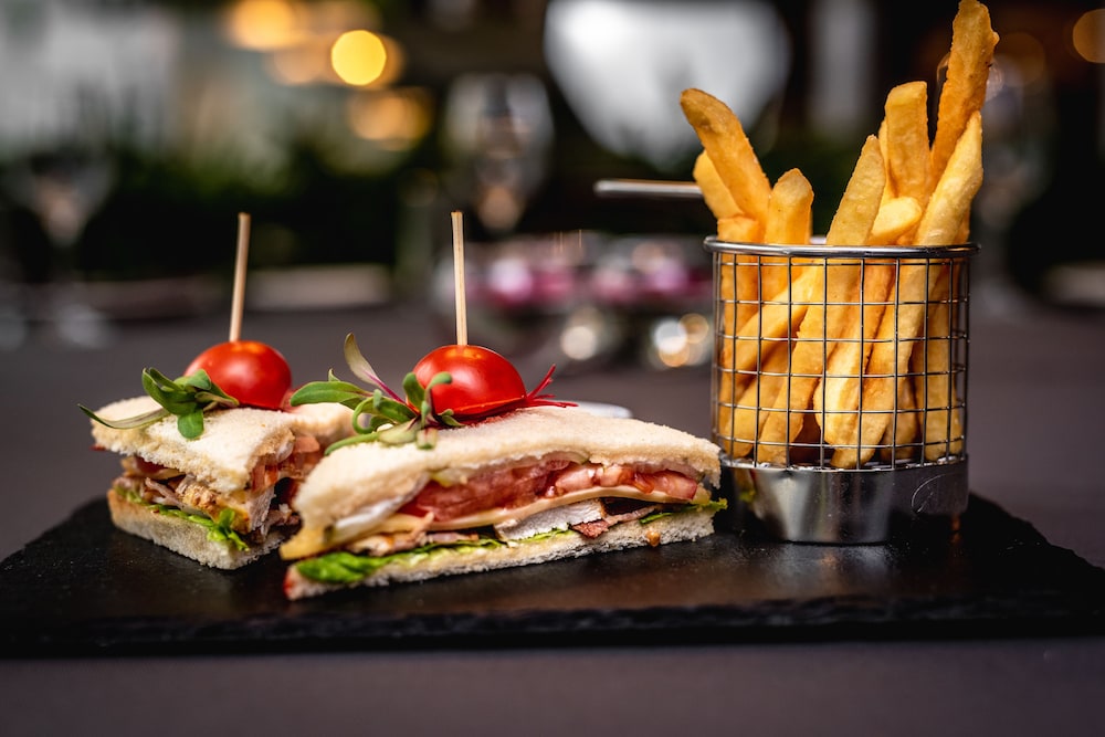 מזון ומשקאות